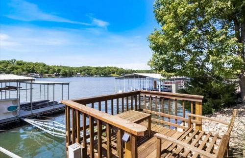 Life's Better At The Lake - Foto 38