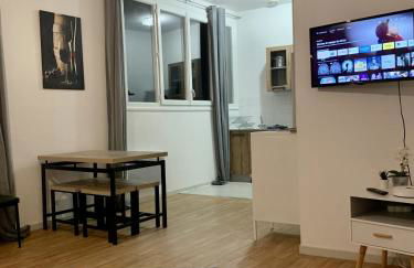 STUDIO COSY - HYPERCENTRE - CALME - 50M2 - Wi-FI - Foto 10