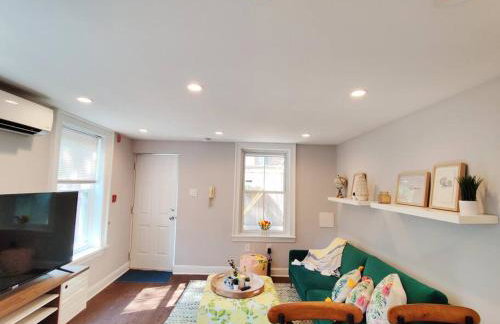 Charming 1BDR In Central Rittenhouse Square With Patio Hosted by StayRafa - Foto 21