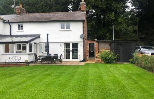 Beautifully refurbished 3 bedroom cottage - Foto 15