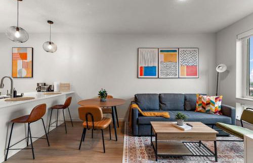 Modern Work-Friendly Gym Car FAST Wi-Fi Pets OK - Foto 2