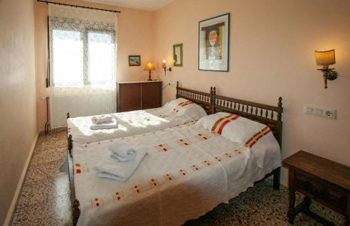 Beautiful Home In Calp With Wifi - Photo 12