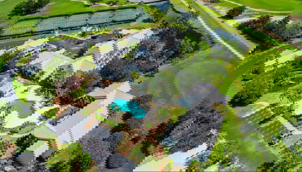 Beautiful PCB Condo w/ Pvt Balcony & Shared Pool - Foto 1, Habitación