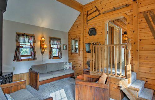 Leelanau Country Cottage about 4 Mi to Suttons Bay! - Foto 3