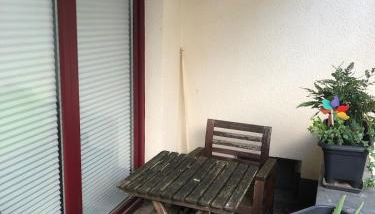 Central-Quiet-5min to tram-shopping- - Foto 2