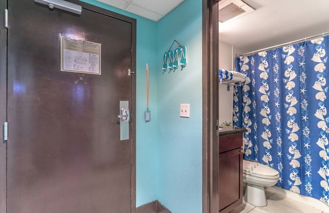 201 Little Harbor Inn - Photo 5