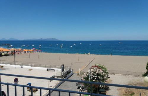 Affacciati sulle Eolie Appartamenti sul Lungomare Patti Marina - Foto 33