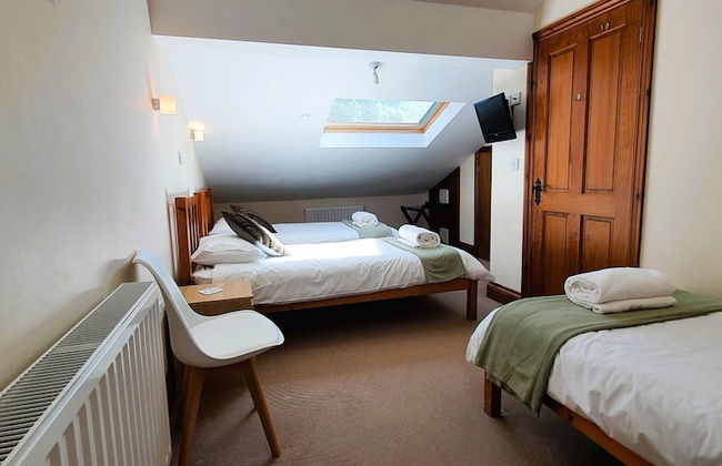 The Victorian Barn self catering holidays with pool & hot tubs - Photo 51