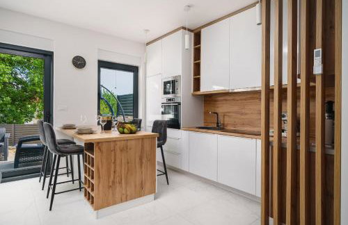 "Golden Sky"Rooftop Pool Villa - Photo 17