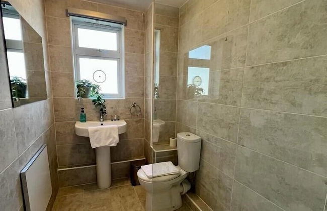Sunny 2-Bedroom flat in Hoddesdon - Foto 12