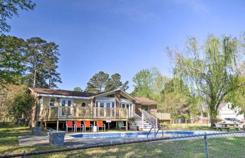 Lush Gilbert House with Outdoor Oasis on Lake Murray - Foto 28