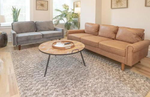 Soulard Retreat 7BR 9BA Courtyard ABODEbucks - Foto 29