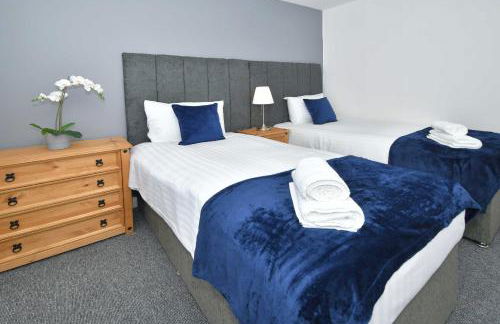 Orion House - sleeps 6, driveway, garden - Photo 26