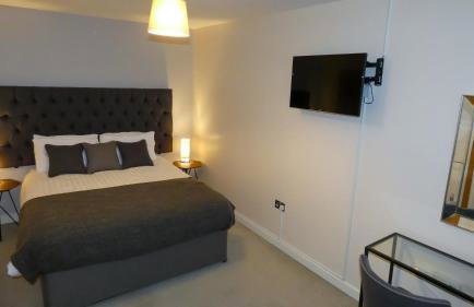 Telford Townhouse with Parking - Foto 20