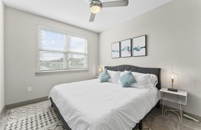 Cozy 1BR King Suite Close to Downtown w Fast Wifi - Foto 3