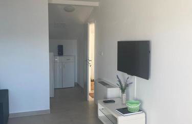 Genesis 4 - Photo 18