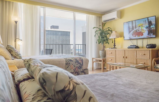 Tropical Studios at Marine Surf Waikiki - Photo 1