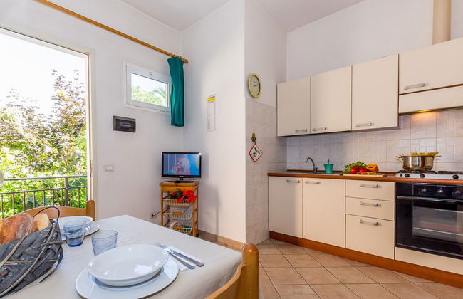 Daniela 4 100m From Sea - Foto 7