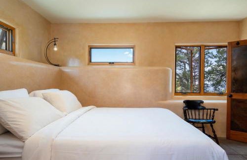 Santa Fe Ridgetop Retreat With 2 Hot Tubs and Views - Foto 12