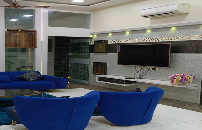 The Diplomat Villa - Photo 26