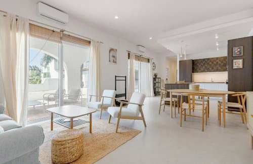 Amplio apartamento con gran porche - Photo 19