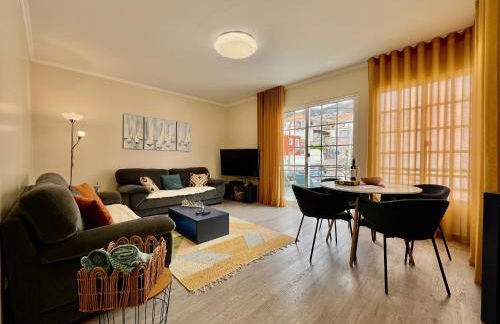 Casas da Avenida e do Pico - Foto 80