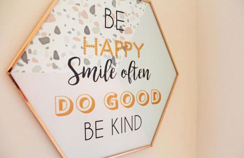 Queens Road - Luxury Spacious Home in Chester - Photo 36