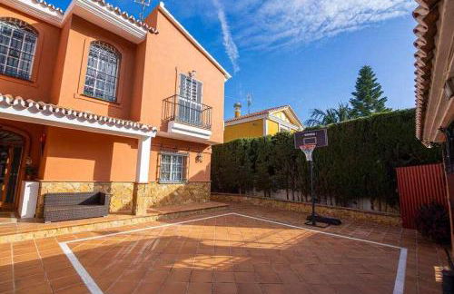 lujosa villa en Alhaurin de la Torre 7 dormitorios - Photo 4