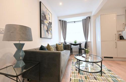 Bright & Large 3 Bed Flat in London - Foto 2