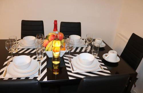 Dove's Place in historic Rochester with Parking - Photo 6