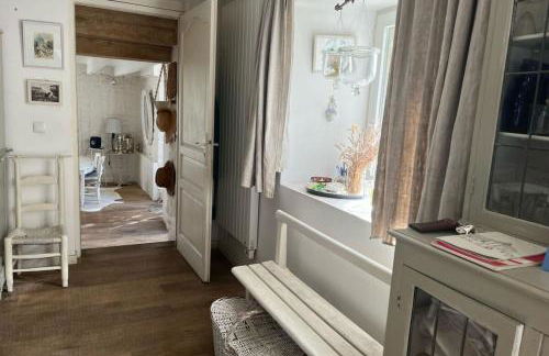 Unique Family House Steps from Port Miquel Beach - Foto 18