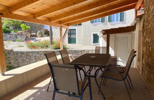 Barbajonn's Stone House - Foto 24