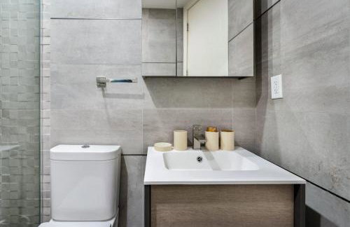 75-2B Prime Upper East Brand New 1BR W D Elev - Foto 19