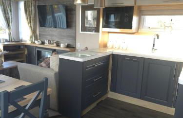 Silver 3 Bed Static Caravan With Patio - Foto 24