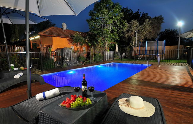 Love & Lemons - Photo 1