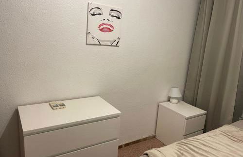 Piso Grande Amplio para grandes grupos 4 Dormitorios 2 baños,Asc 4AC y WIFI - Photo 51