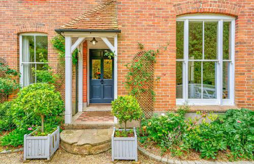 House & Annexe Sleeps 18 Heated Pool - Photo 39