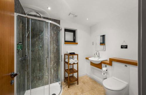 Wester Den - Photo 13