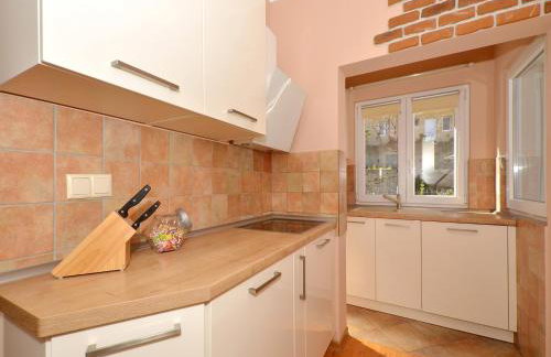 Holiday Home Žrnovnica - Photo 17