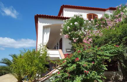 Villa Anna - Mansarda vista mare con giardino e patio - Photo 22