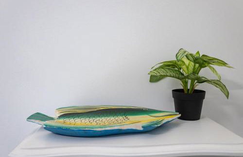 Almada Lisbon em frente dos transportes públicos - Foto 18