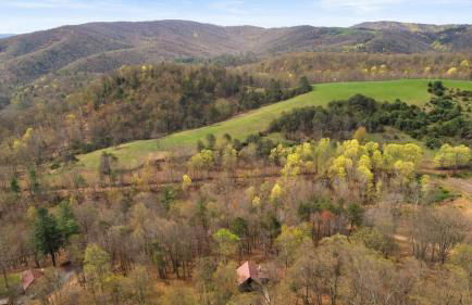 Cabin w Fireplace Fire Pit Grill & Games - Foto 46