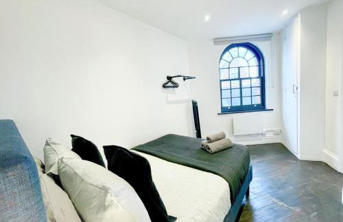 Modern 1-Bedroom Apartments near Shoreditch, Old Street & Hoxton by NourNest Apartments - Foto 65