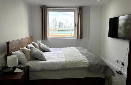 Entire Penthouse with Balcony & Canary Wharf Views - Foto 9