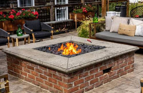 Thoughtfully Design Cottage with Breathtaking Indoor and Outdoor in Maryland - Photo 16