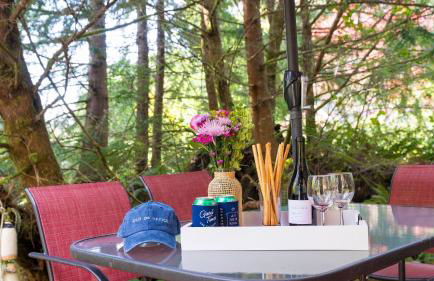 Walk to Beach Relax in Hot Tub Dine on the Deck LoLis Place by AvantStay - Foto 50