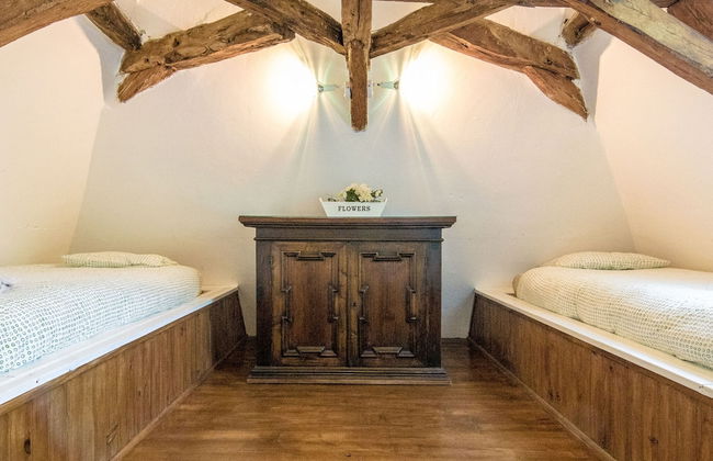 Farmhouse With Private Pool, Large Garden and Playground - Foto 16