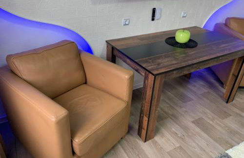 Best-Preis -Gold Suite- mit Netflix, Self-Check-In, eBike Ladestation, Fahrradraum, WLAN, Netflix und Massagesessel - direkt am Elberadweg im Herzen von Wittenberge - Foto 48