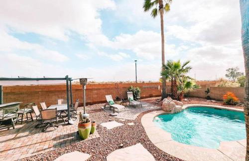 Luxury Pool Home! Amazing Back Yard Oasis - Foto 5