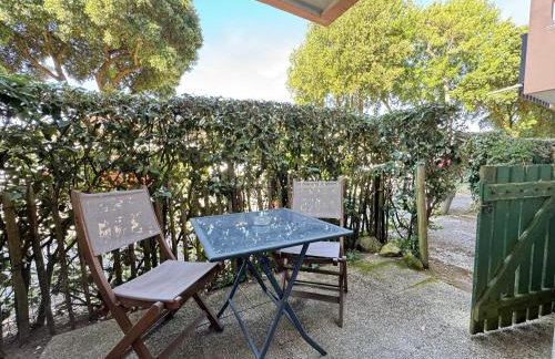 Les Muleaux - Wifi, TV, Piscine de résidence - Foto 10